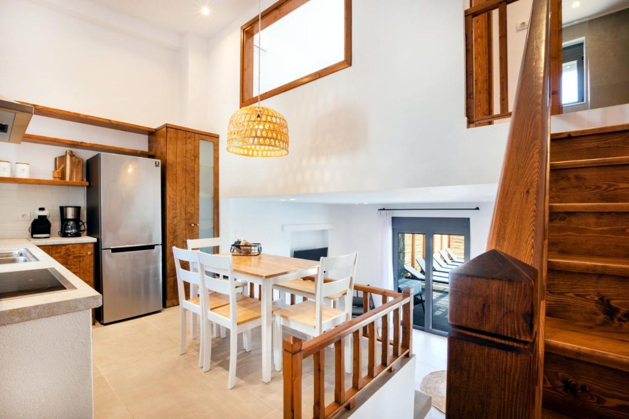 Cato Agro 5, Seafront Villa With Private Pool Afiartis エクステリア 写真