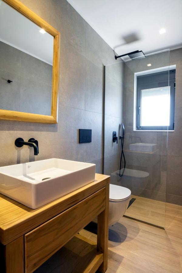 Cato Agro 5, Seafront Villa With Private Pool Afiartis エクステリア 写真